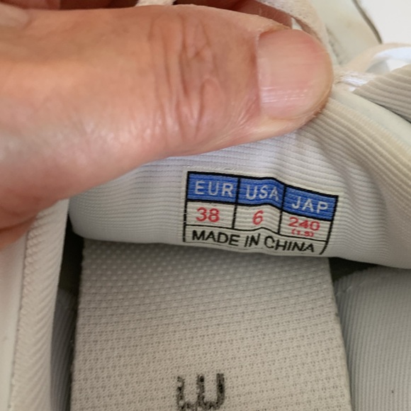 Lesove Women’s Leather Cheerleader Tumbling Shoes - Picture 6 of 8